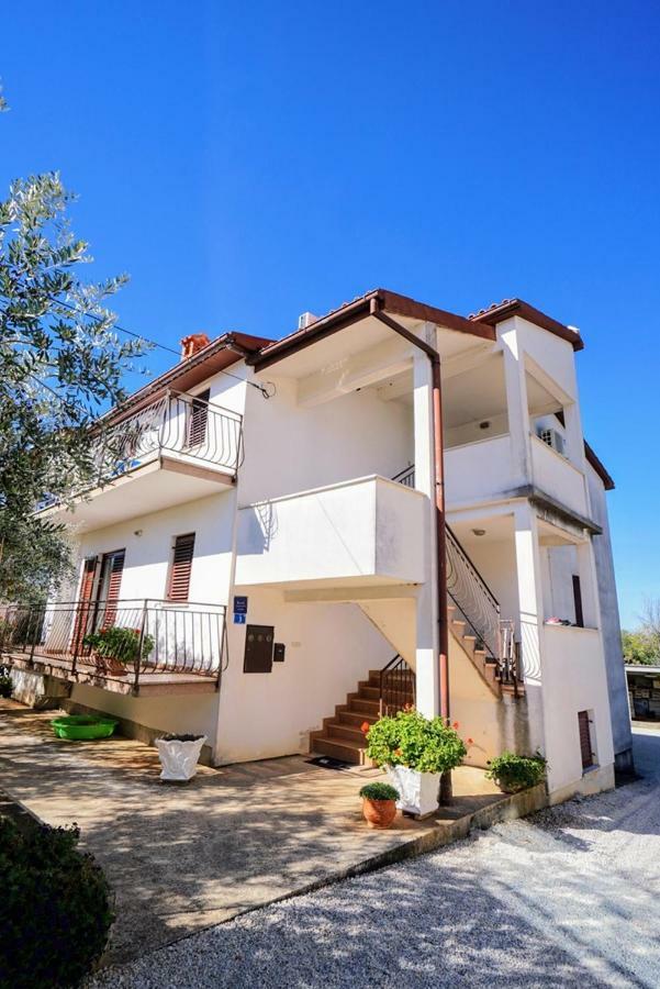 Apartment Daniela Savudrija Exterior photo